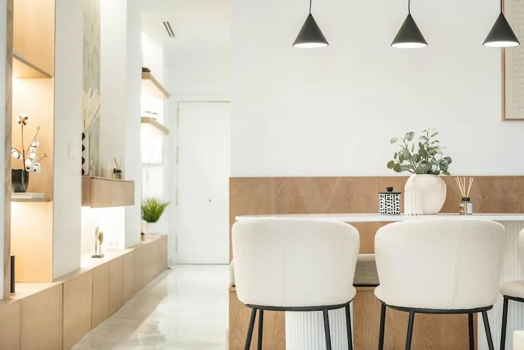Sophisticated Apartment & Private Terrace - Center By Rems Malaga