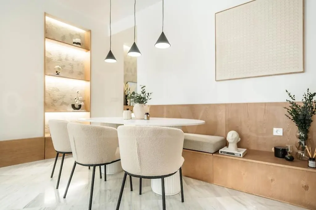 Sophisticated Apartment & Private Terrace - Center By Rems Malaga Spain