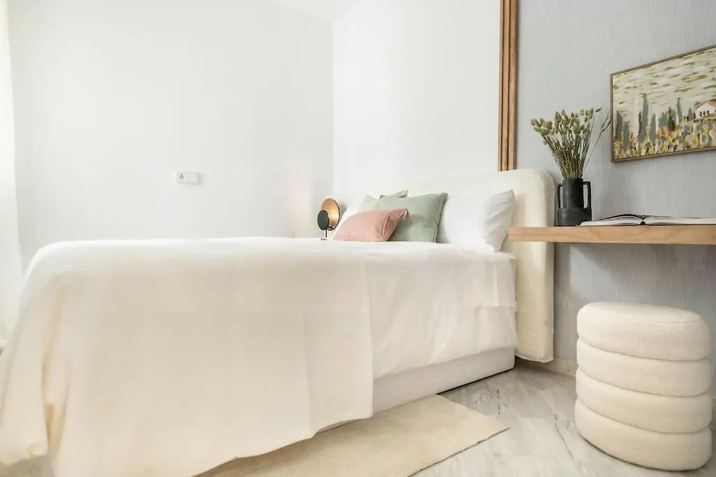 Sophisticated Apartment & Private Terrace - Center By Rems Malaga
