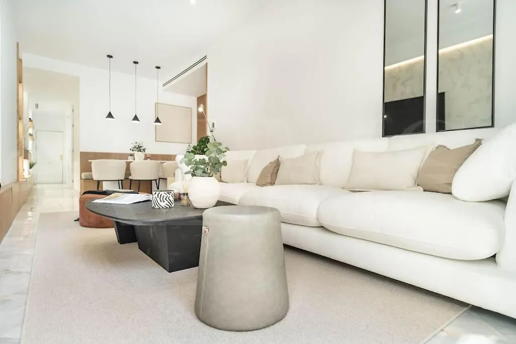 Sophisticated Apartment & Private Terrace - Center By Rems Malaga