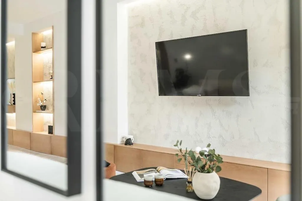 Sophisticated Apartment & Private Terrace - Center By Rems Málaga